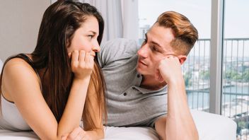 7 Body Languages That Mark Sexual Interest Or Sexual Tensions