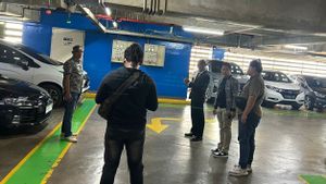 Polisi Selidiki Kasus Pengemudi Mitsubishi Pajero Sport putih yang Mengaku Polisi di Parkiran Mal Grand Indonesia