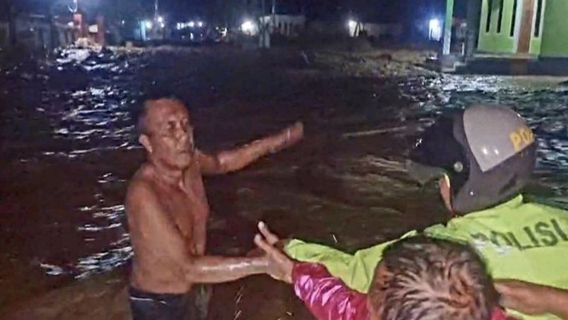 Banjir Disertai Bebatuan dan Lumpur Terjang Bone Bolango Gorontalo