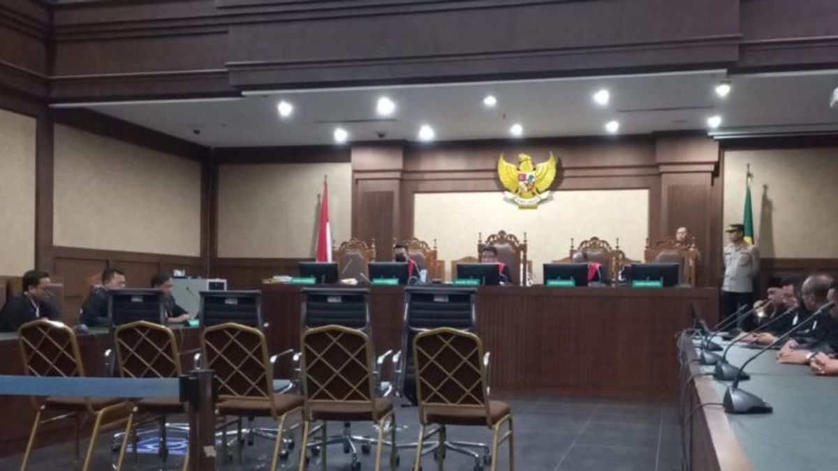    Lukas Enembe Masuk RSPAD, Hakim Pengadilan Tipikor Tunda Sidang Vonis