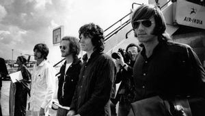 Rhino Records Rilis <i>Golden Album</i> dari The Doors untuk Pertama Kali di Seluruh Dunia
