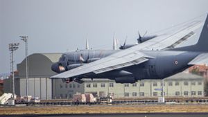 Pesawat AL Meksiko Angkut Anak Sakit dan 4 Perwira Militer Jatuh di Galveston, 5 Orang Tewas 