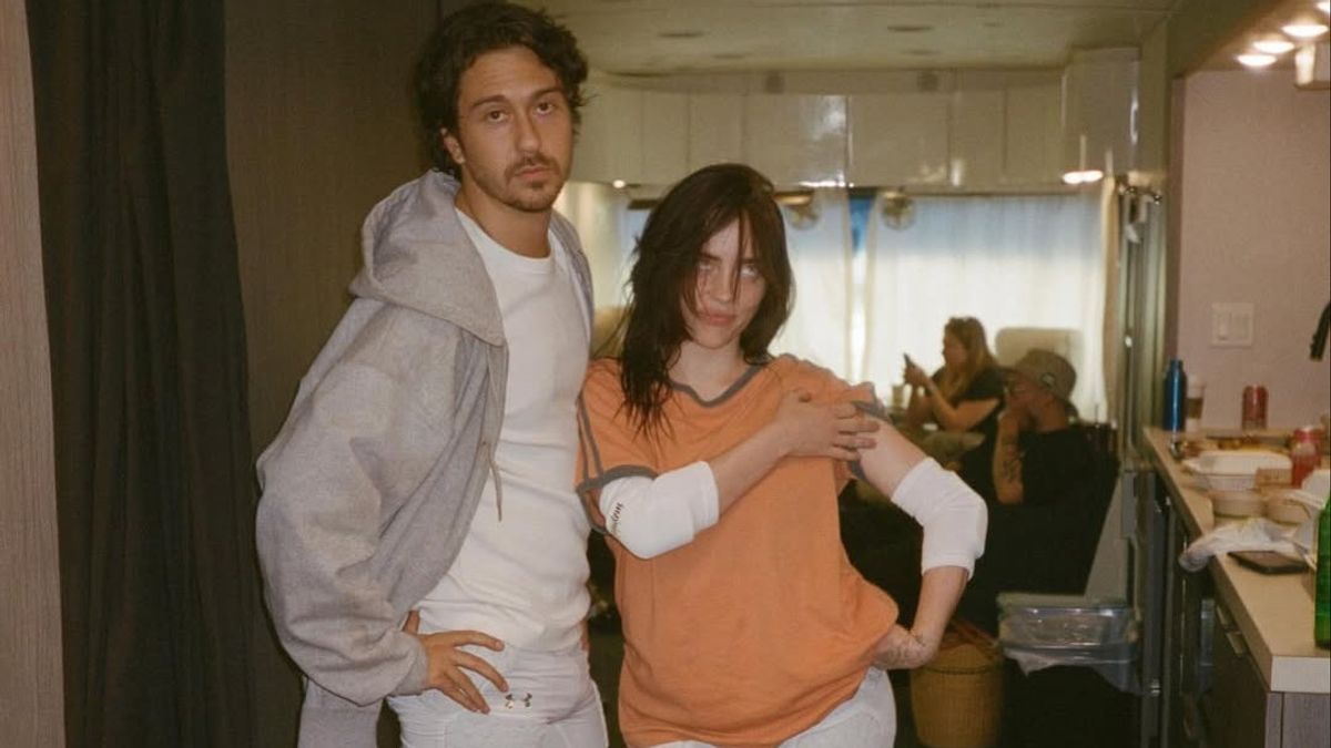 Ciuman di Italia, Billie Eilish dan Nat Wolff Dikabarkan Pacaran