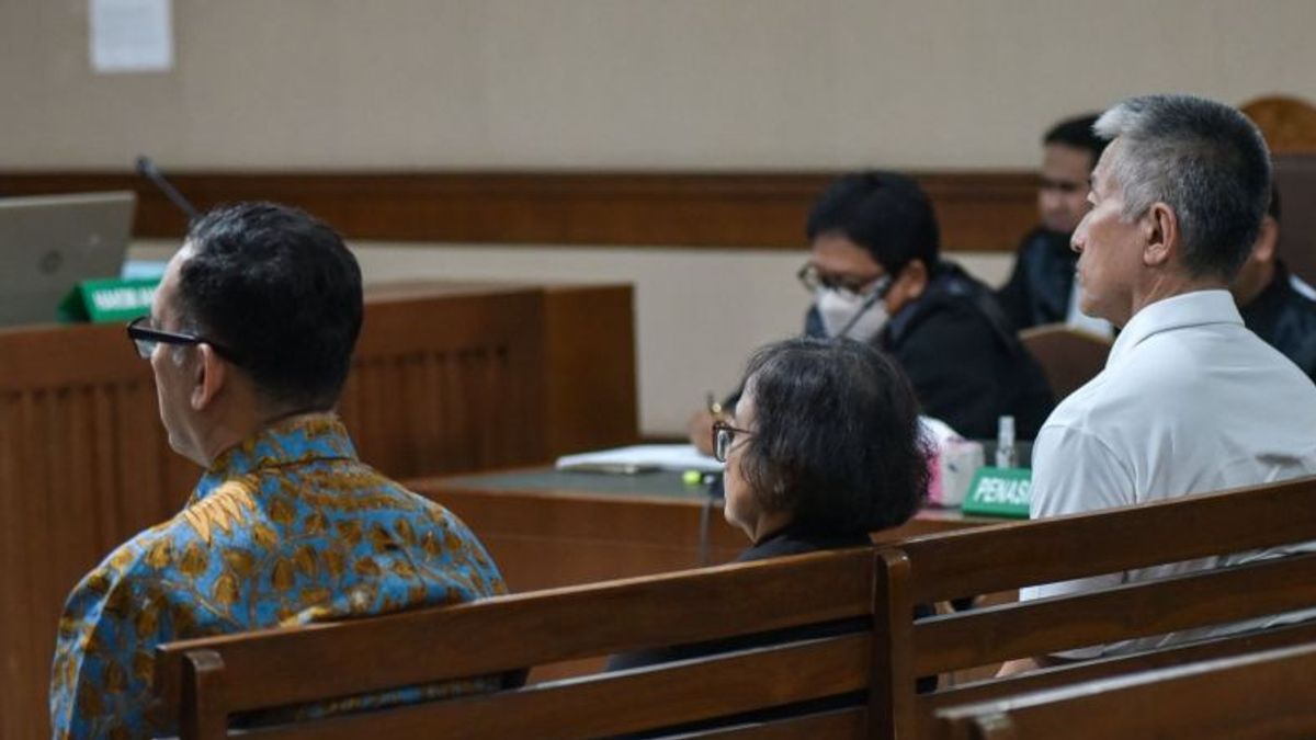 LPEIクレジット汚職事件の3人の被告が4〜8年の懲役刑を宣告