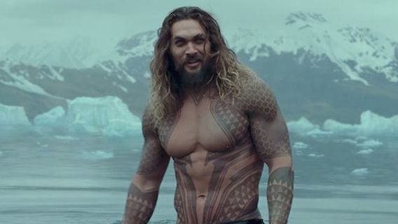 Jason Momoa Beri Kejutan kepada Penggemar Aquaman yang Idap Kanker