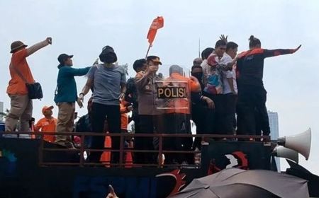 Polisi Siagakan 1.270 Personel Jaga Demo di Patung Kuda