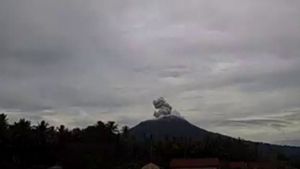 Mount Ibu 5 Times In A Row Eruption Throughout Friday