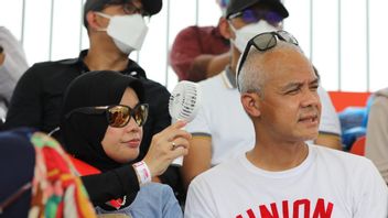 Ganjar Pranowo Also Came To Lombok To Watch MotoGP, At The Airport Was Welcomed By Mothers