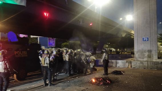 Propam Akan Periksa Oknum Polisi Diduga Keroyok Dosen UMI saat Demo Ricuh di Makassar