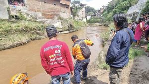 4 Hari Pencarian, Balita Kurt Cobain yang Hanyut di Sungai Brantas Malang Ditemukan Meninggal