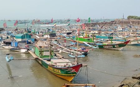 Gelombang Tinggi Capai 2,50 Meter, Nelayan di Perairan Banten Harap Waspada