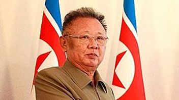 朝鲜最高领导人金正日逝世今天，2011年12月17日