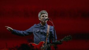 Dan Noel Gallagher pun Ikut Mengecam VAR dan Sebut Howard Webb 