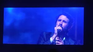Successful In His First Appearance, Josh Groban Will Return To Indonesia