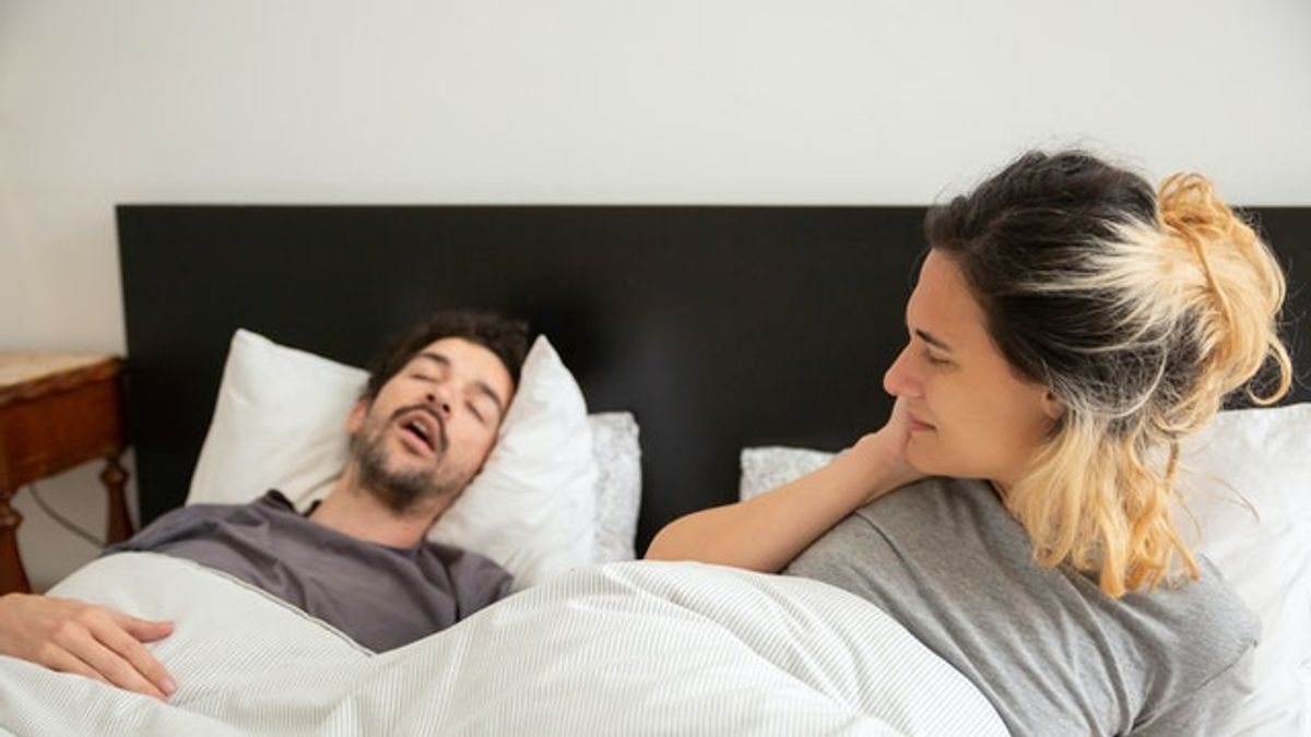 Tips Menghilangkan Kebiasaan Mendengkur saat Tidur, Lakukan dari Rutinitas Harian Berikut