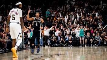 Spurs Dramatic Win Over Nuggets 121-120, Badminton Graham Becomes A Hero