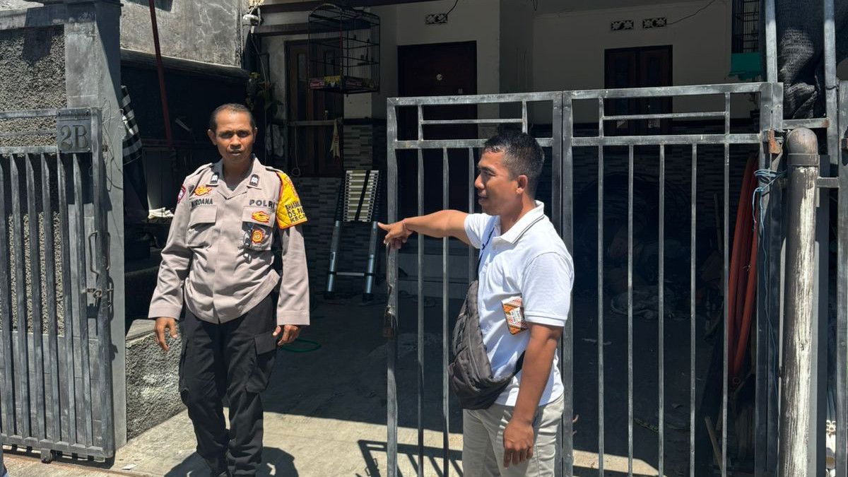 Drunk Mushroom, Australian Caucasians In Linglung Entering The House Surprised Residents