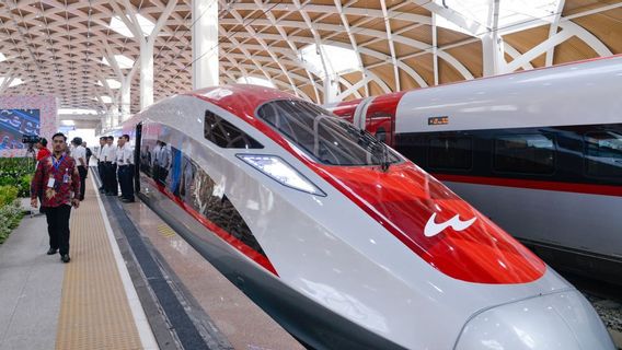 Akses Penumpang ke Stasiun Kereta Cepat Halim Makin Mudah, Bisa Naik Transjakarta hingga Damri