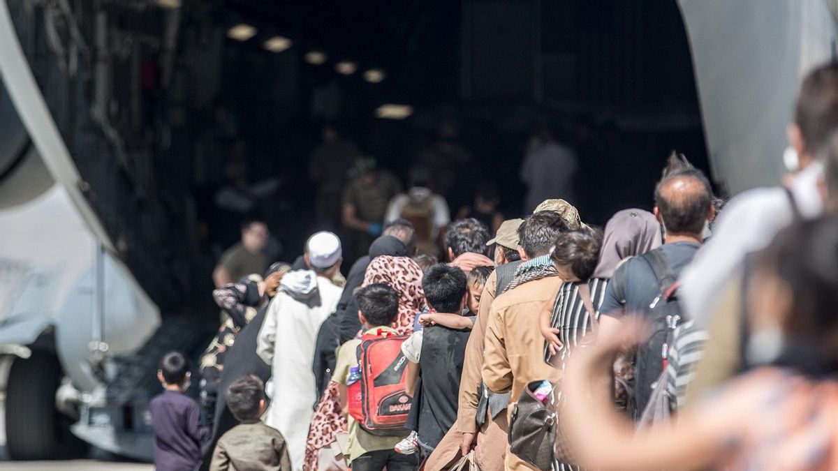 Belum Dapat Izin Terbang Taliban, Pesawat yang Mengangkut 1.000 Orang Tertahan Lima Hari di Bandara