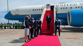 インドネシアに到着し、アントニー・ブリンケン米国務長官はUIでのスピーチまでジョコウィ大統領と会談する予定です