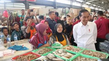 اتصل بسعر المحليات الخاضعة للرقابة قبل عيد الميلاد ورأس السنة الجديدة ، Jokowi: هناك 2 التي ترتفع ، واللحوم والكراث