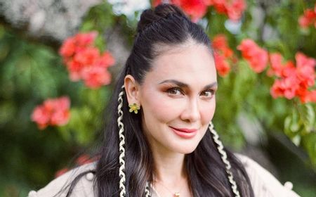 Luna Maya Bosan Berkali-kali Ditanya Terkait Hubungannya dengan Maxime Bouttier