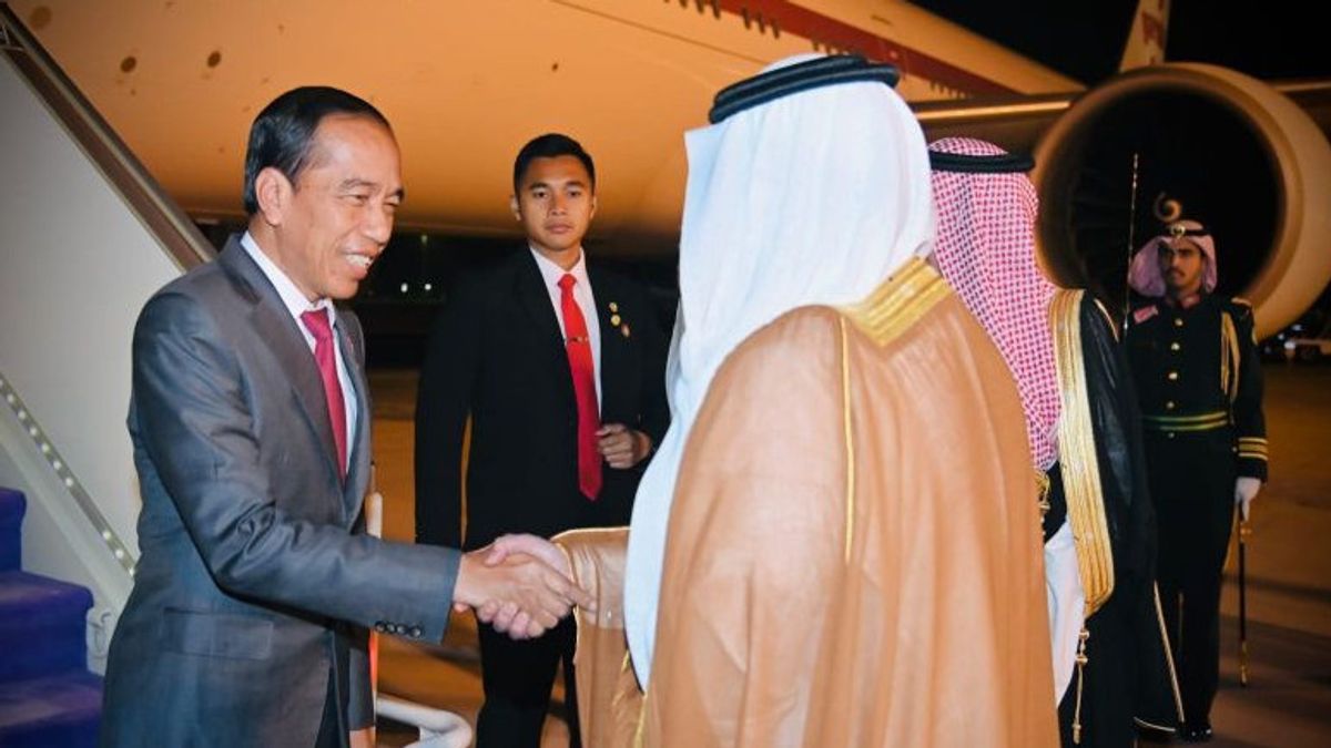 Arriving In Riyadh, Jokowi: The Extraordinary OKI Summit Is Important So An Effort To Stop Israeli Attacks On Palestine