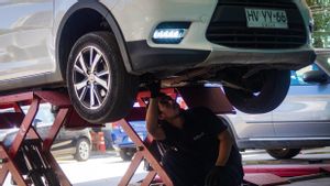 5 Bagian Kaki-kaki Mobil yang Sering Bermasalah Beserta Tanda-tandanya