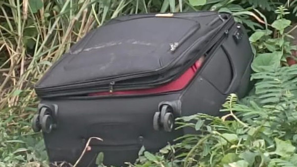 ブカシ・コタ警察は、カリマランのスーツケースに含まれる遺体の犯罪現場をチカラン地域に呼んだ