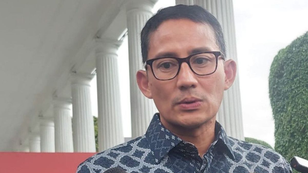 Rupiah Weakens, Sandiaga Uno Strives To Attract Tourists Through Added Connectivity