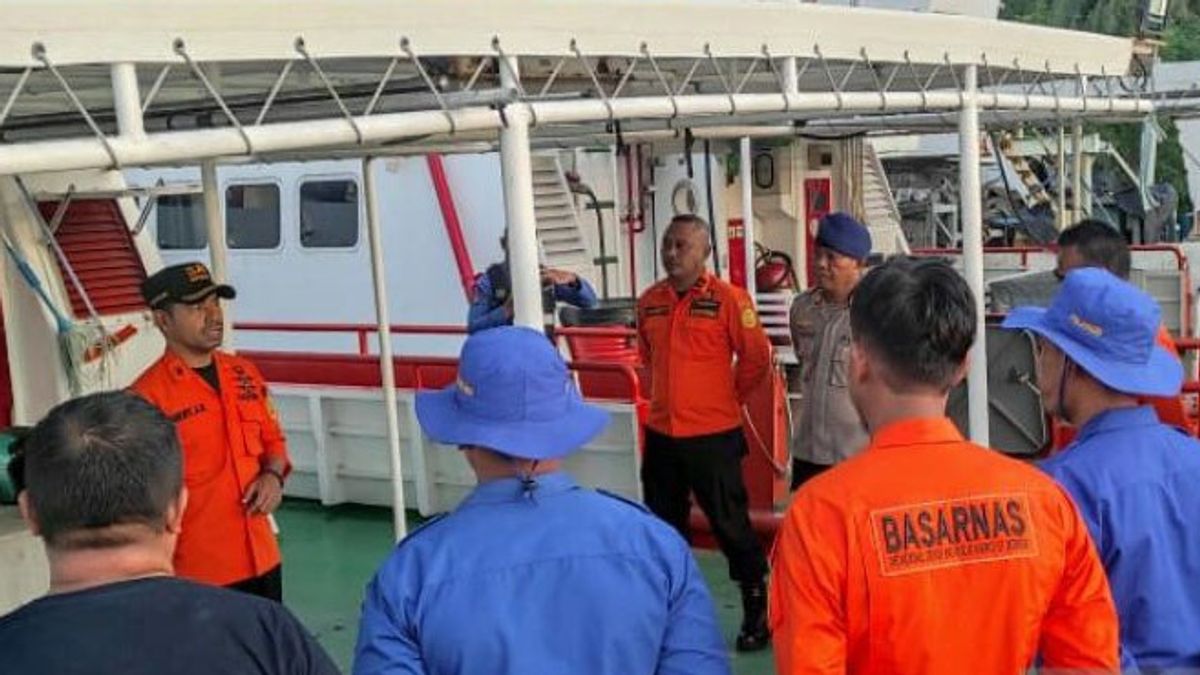 Basarnas Ambon Continues Evacuation Of Crew Of KM Rizky Mulia Drowning In Central Maluku