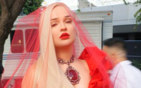 Berkat Unholy, Kim Petras Jadi Wanita Transgender Pertama Peraih Grammy