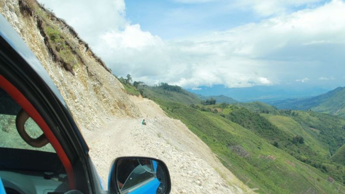  Jayawijaya Papouasie Aspal Road 3 District