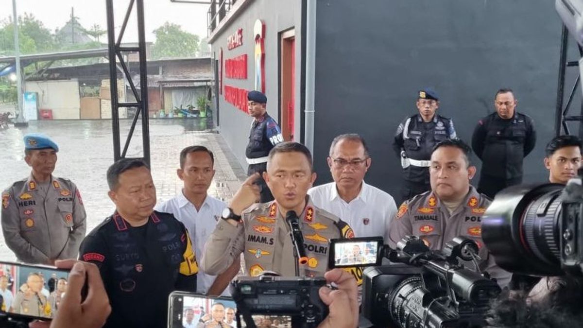 东爪哇地区警察Gegana总部爆炸造成10名警察受伤