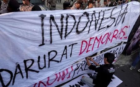 Resiliensi Masyarakat di Tengah Erosi Demokrasi Jadi Harapan Indonesia Tak Akan Kembali ke Orde Baru