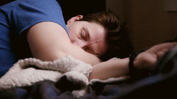 昼寝は体重を増やすことができますか?これは説明です