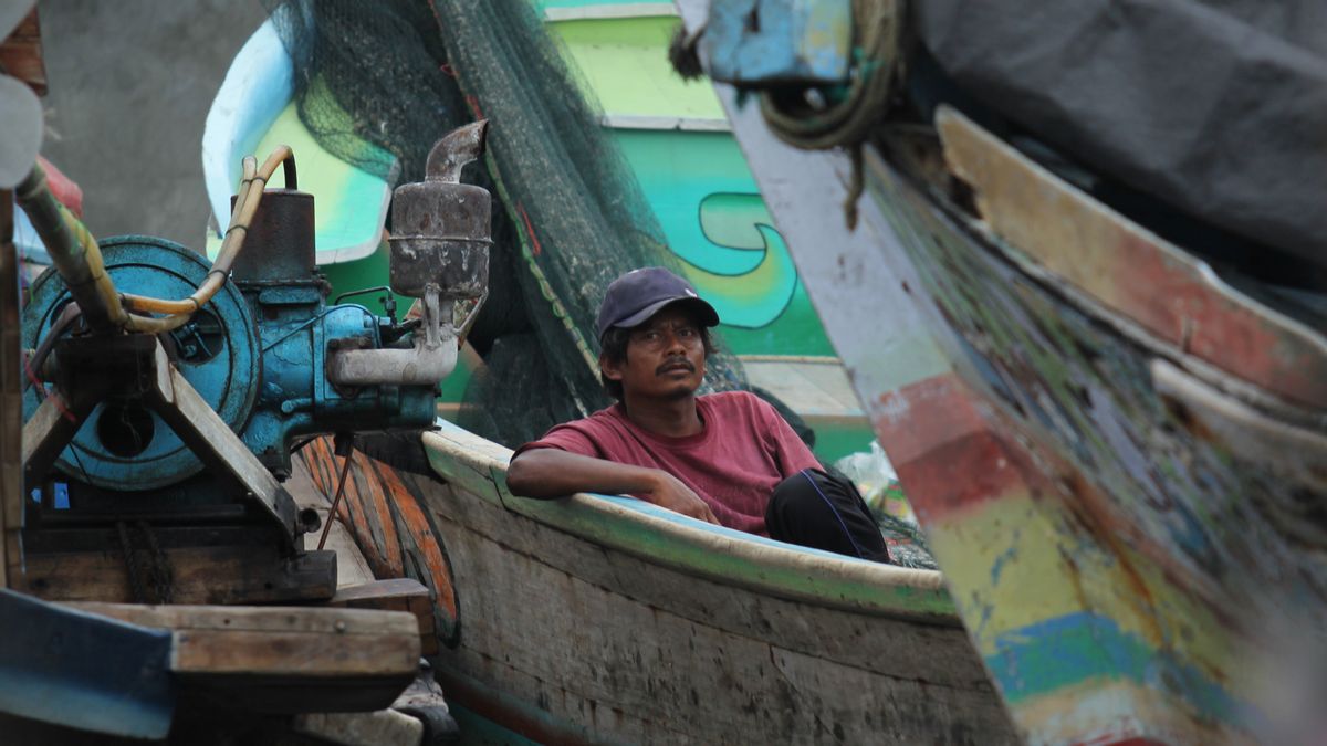 برابوو يطلب من KKP لتسهيل رخصة الصيادين للذهاب إلى البحر في ناتونا
