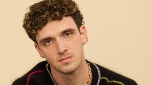 Jadi Trek Favorit, Lauv Ungkap Perasaan Mendalam di Lagu <i>First Heartbreak</i>