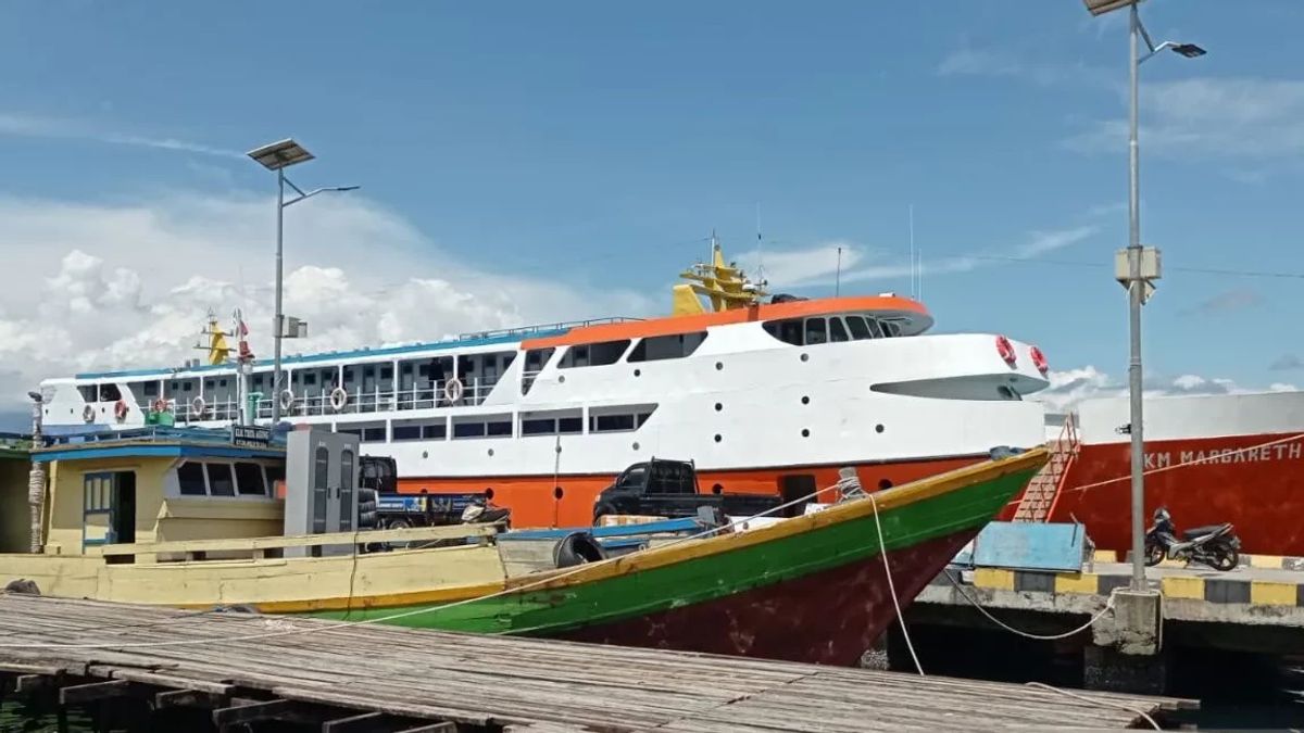 Naik Kapal Bawa 8 Kg Ganja dari Jayapura, Pengedar Ditangkap saat Istirahat di Hotel Manokwari