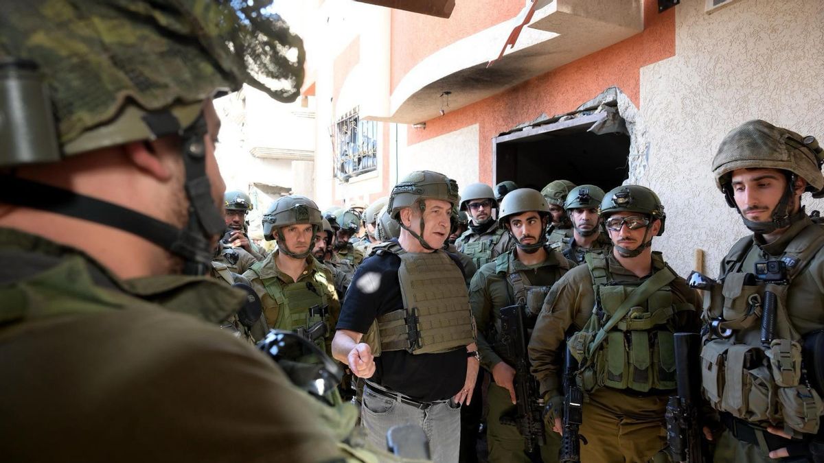جاكرتا (رويترز) - قال رئيس الوزراء الإسرائيلي نتنياهو إن الحرب لن تنتهي بعد رغم أن عدد القتلى في غزة بلغ 20.900 شخص.