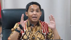 Menhut Kedapatan Main Domino dengan Aziz Wellang Bukti Lemahnya Pengawasan Menteri Kabinet Gemuk