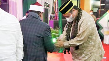 Visit Buntet Islamic Boarding School, Cirebon: Coordinating Minister For The Economy Airlangga Hartarto Asks Ulama To Help Pray For Indonesia's Economic Recovery