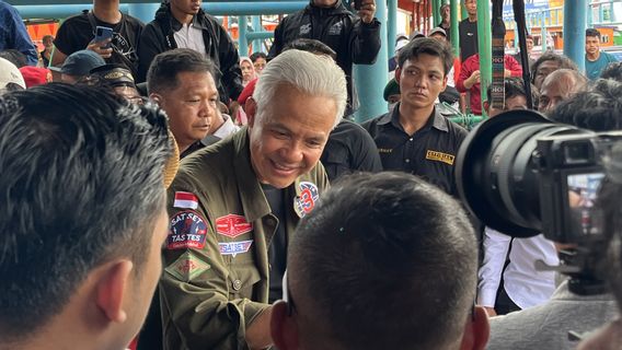 Ganjar suggère que les opérateurs de bateaux de Ketek Sungai musi coopèrent: il sera fourni avec la solaire et les prêts