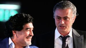 Jose Mourinho Ungkap Hubungannya dengan Diego Maradona