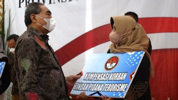 Banten Police Accompany LPSK To Provide Compensation For 9 Past Terrorist Victims