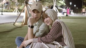 Bantah Isu Retak, Ikram Rosadi dan Larissa Chou Tampil Mesra Bareng Anak di Photobox