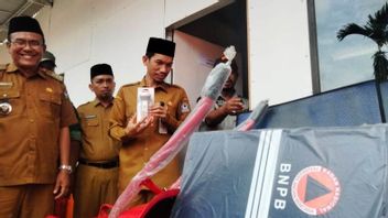 Les survivants de la catastrophe dans l'ouest d'Aceh habitent Huntara Usai Lebaran