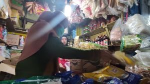 Harga Minyak Goreng Masih Tinggi, Pedagang di Pasar Palembang  Jual di Atas HET
