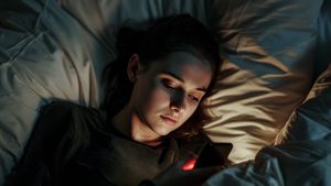 Waspadai 6 Dampak Buruk Tidur Lewat Jam 12 Malam Setiap Hari