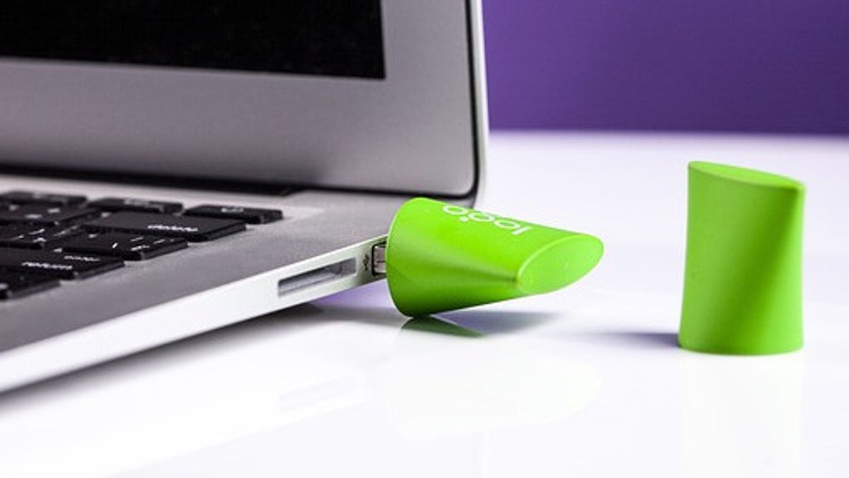 Lakukan 4 Cara Ini Jika Opsi Eject USB Drive Tidak Muncul di Laptop Windows